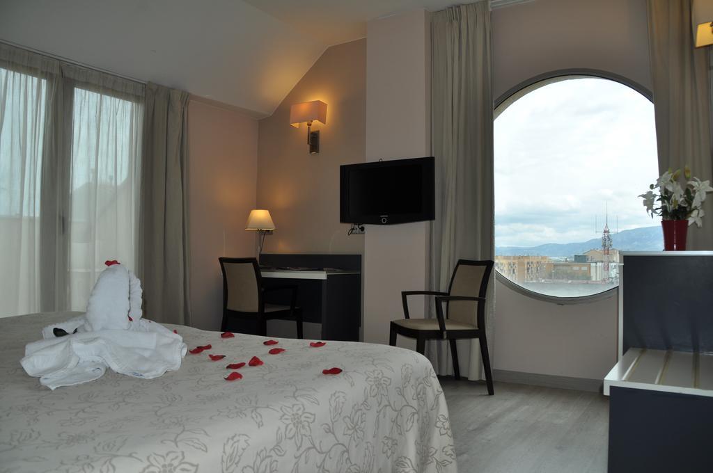 Hotel Vila De Muro Муро де Алкой Екстериор снимка